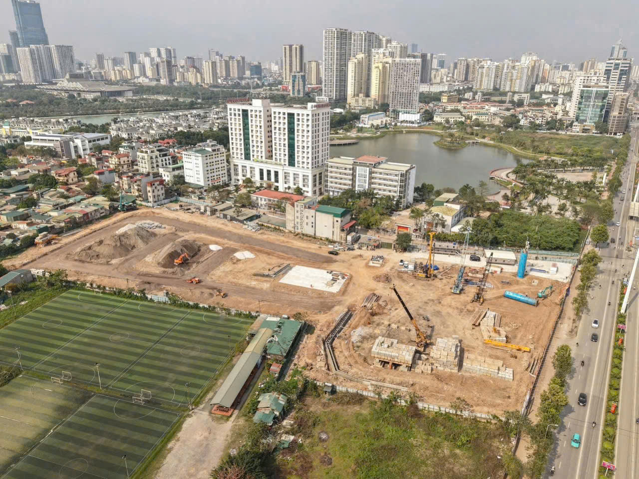 tiendo-iconia-lake-side